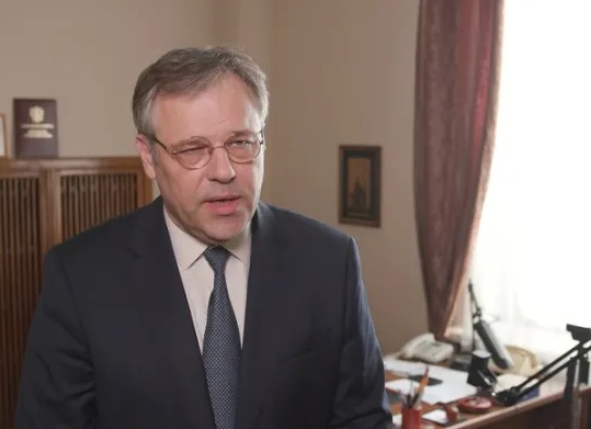 «ВСУ готовы подменить военное противостояние терроризмом»: Мирошник об ударе по автобусу с детьми