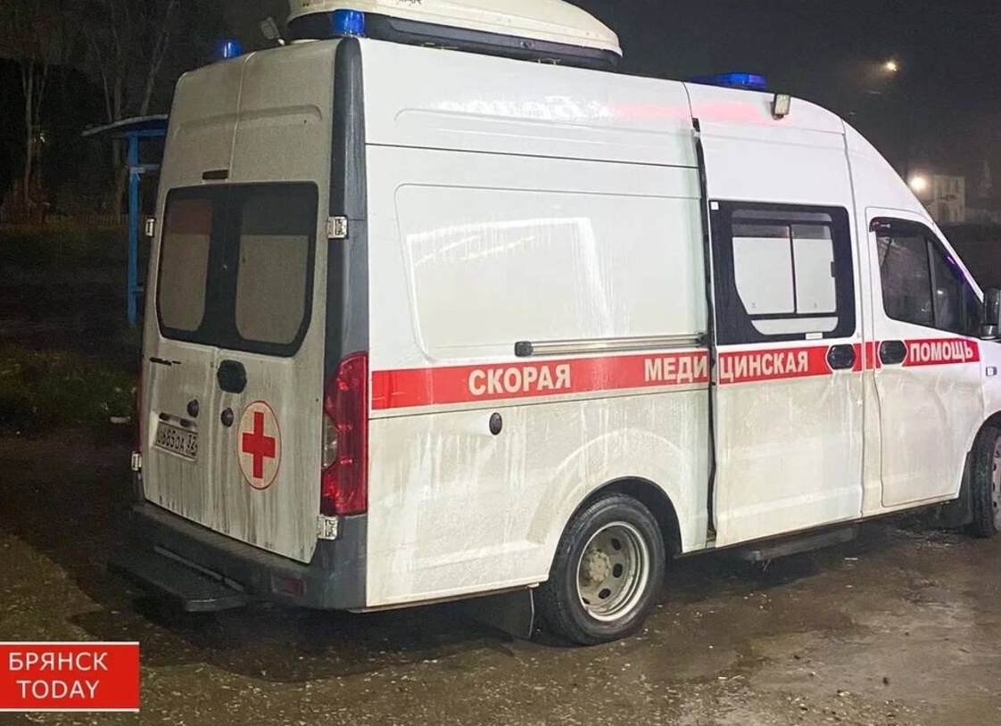 Дрон ВСУ атаковал скорую в Брянской области, ранены три человека