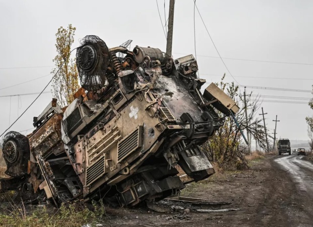 Боец ВС России Нисапов: украинские войска расписывают свою технику свастикой